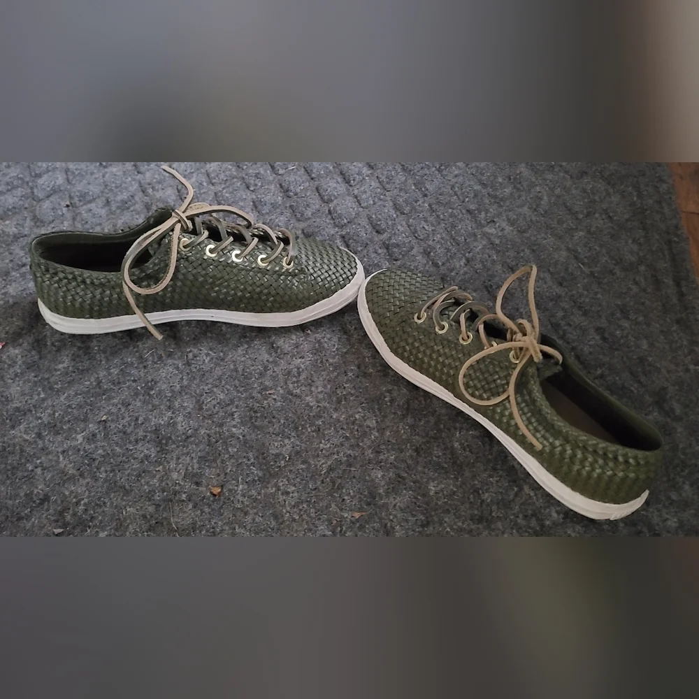 Talbots Hilly Woven sneakers adorable dark green shoes‎ 9M